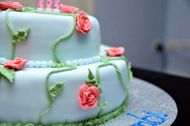 how to make birthday cake on facebook. make her 3rd irthday cake